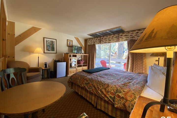Room 47 of 77