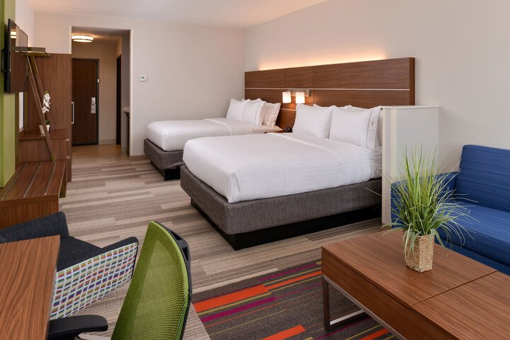 Room 60 of 103