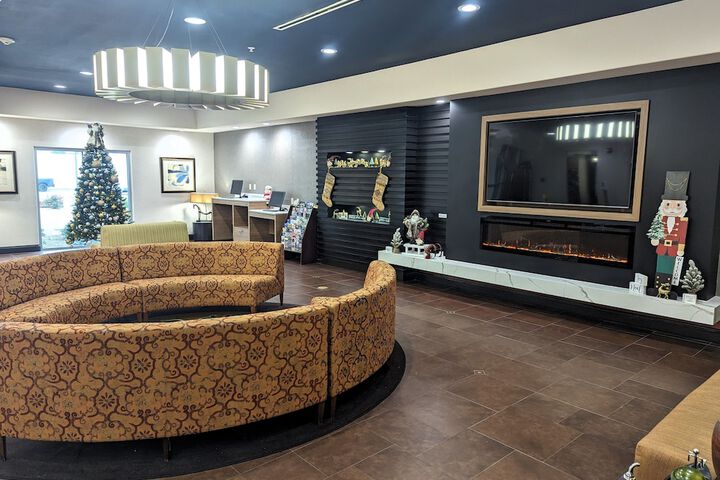 Hotel Interior 16 of 72