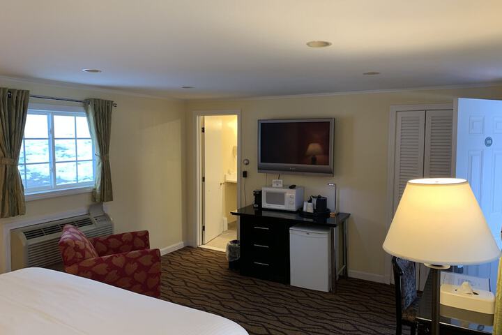 Four Winds Country Motel