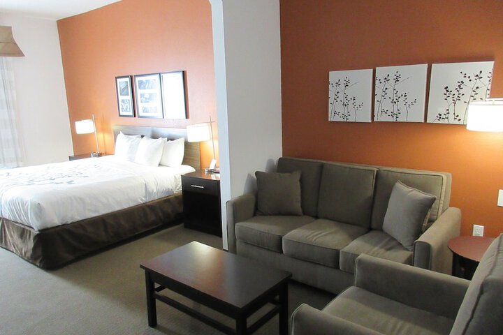 Room 22 of 63