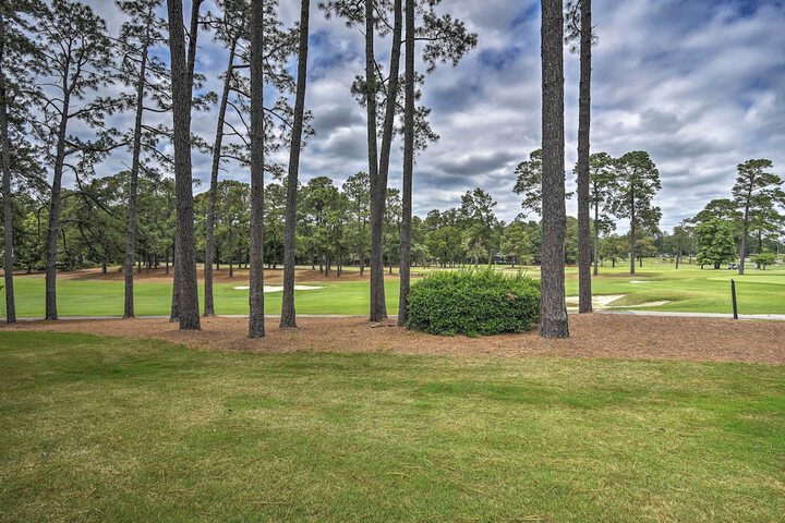 Condo by Pinehurst Golf Course w / Peaceful Patio