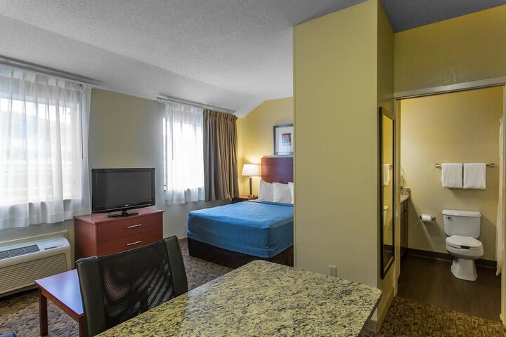 Room 28 of 48