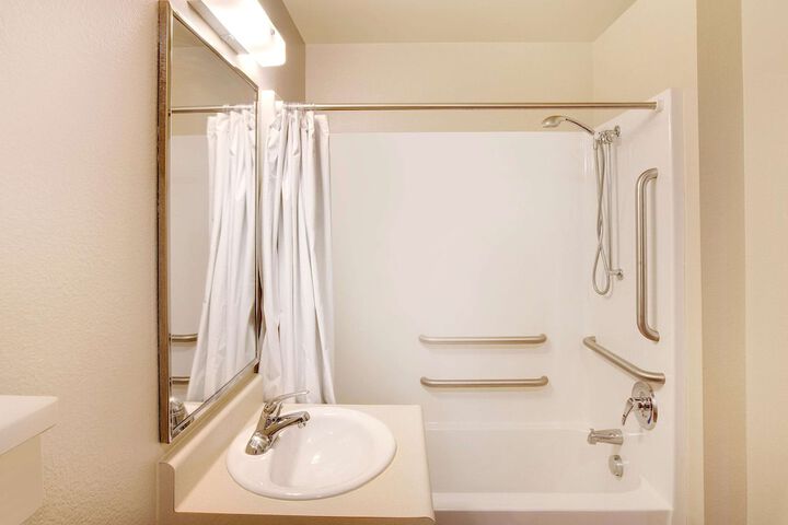 WoodSpring Suites Asheville - Biltmore West
