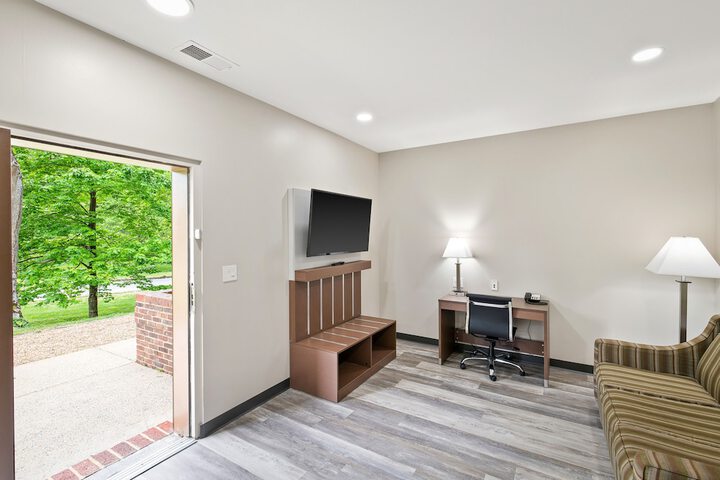 Room 13 of 53