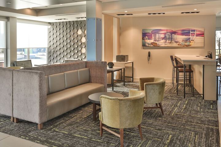 Hotel 3 of 67