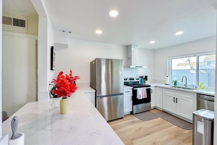 Sweet 2 bd for monthly stay! 20 mi to Disney