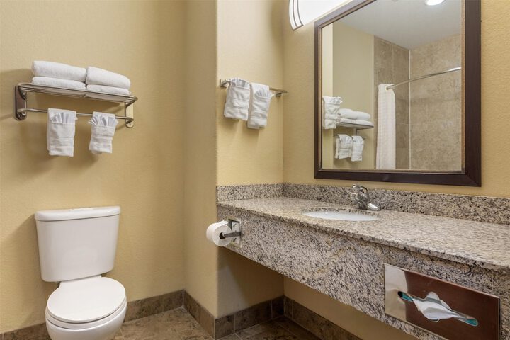 Best Western Bastrop Pines Inn