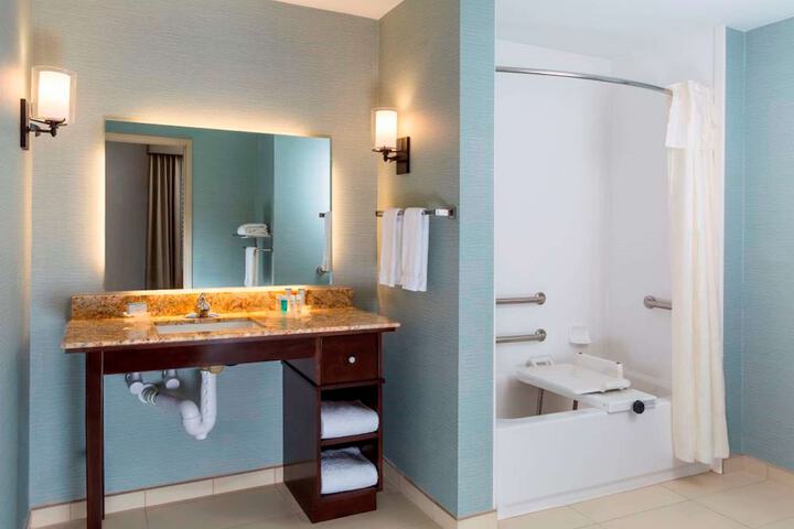 Room 14 of 21