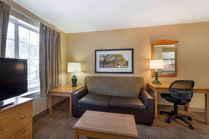 Extended Stay America Suites Cleveland Airport North Olmsted