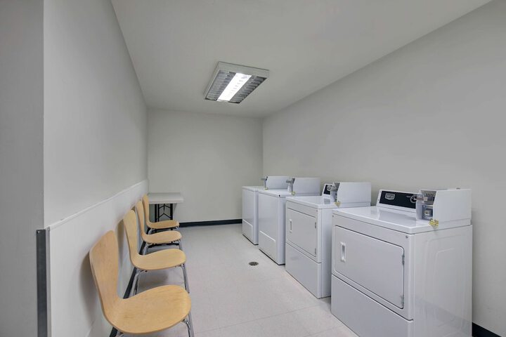 Room 30 of 46