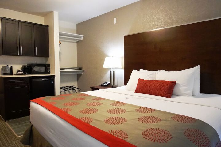 Ramada by Wyndham Moose Jaw