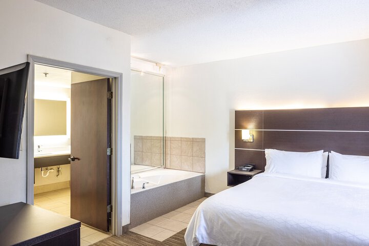 Room 18 of 45