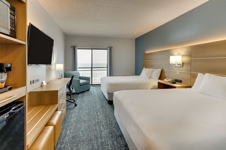 Room 40 of 53