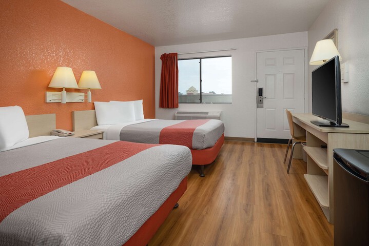 Room 7 of 22