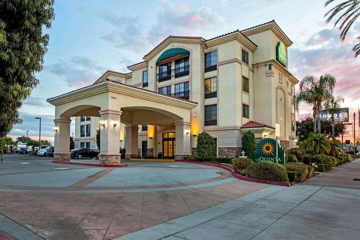 Hotel 3 of 48