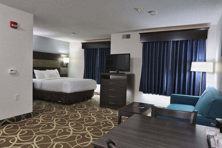 Room 81 of 109