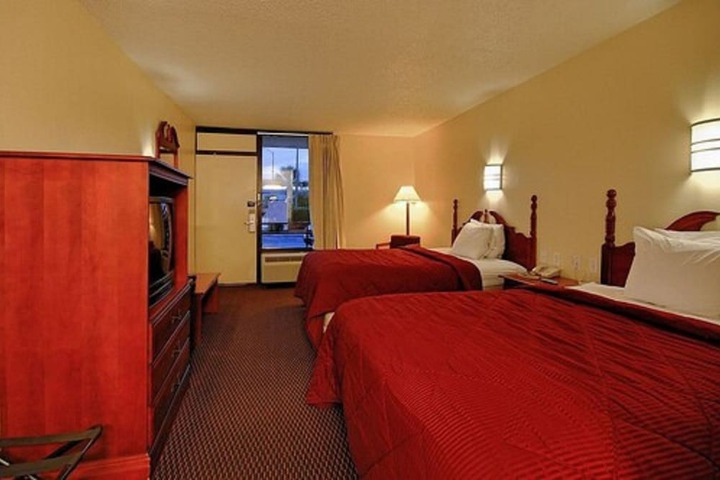 Room 26 of 29