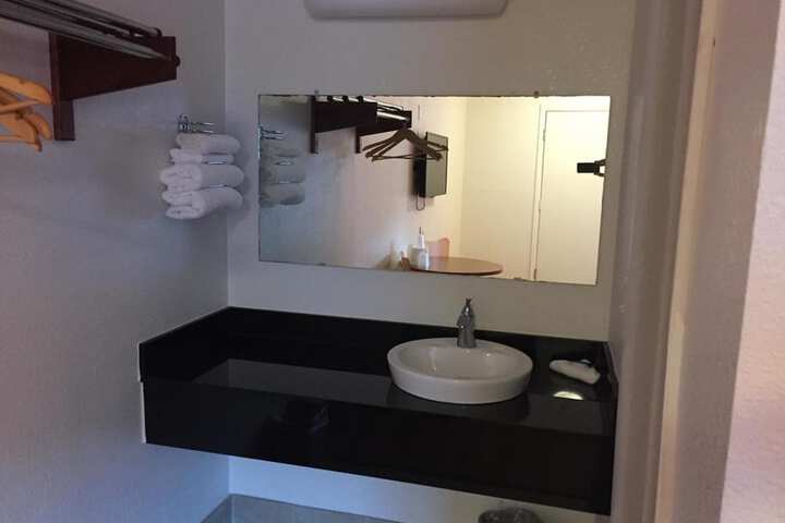 FairBridge Inn Express North Lima