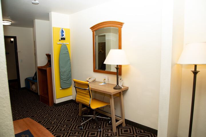 Room 60 of 102