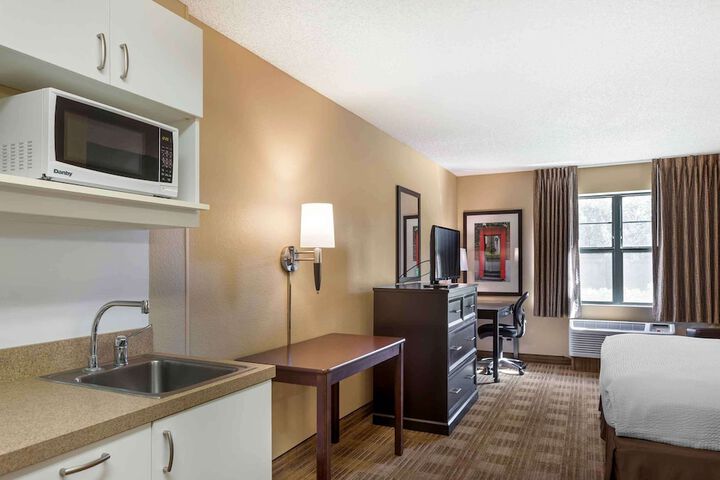 Room 28 of 31