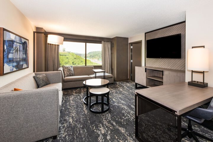 Pittsburgh Airport Marriott