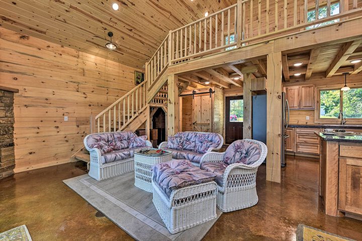 Spacious Pearl Lake Retreat w / Yard & Private Dock