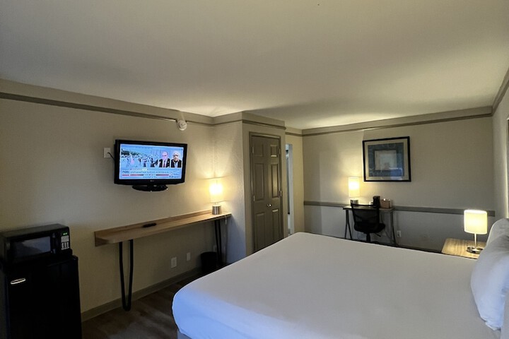 Room 40 of 62
