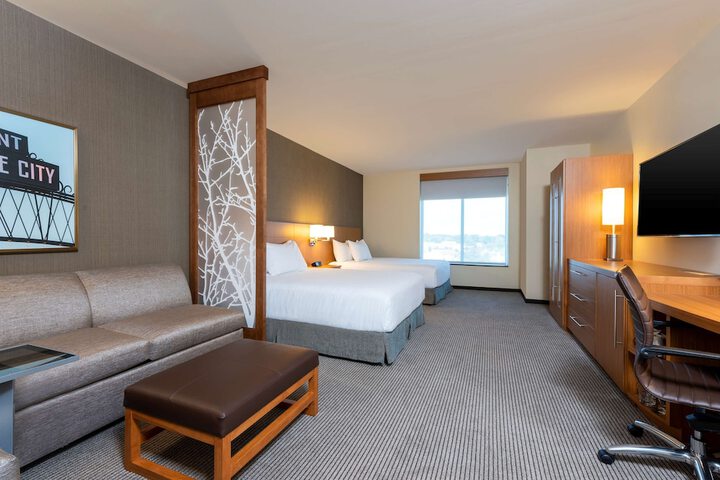 Room 17 of 45