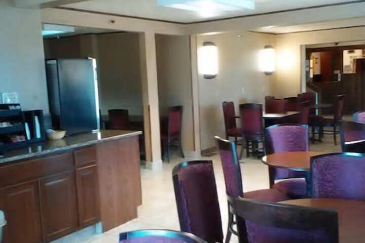 Americas Best Value Inn & Suites Ft. Collins E at I-25
