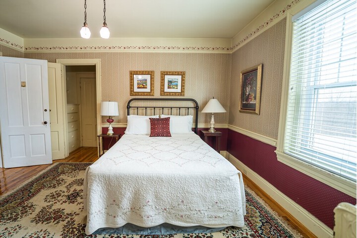 Room 12 of 31