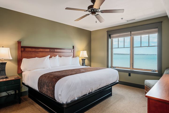 Room 21 of 32
