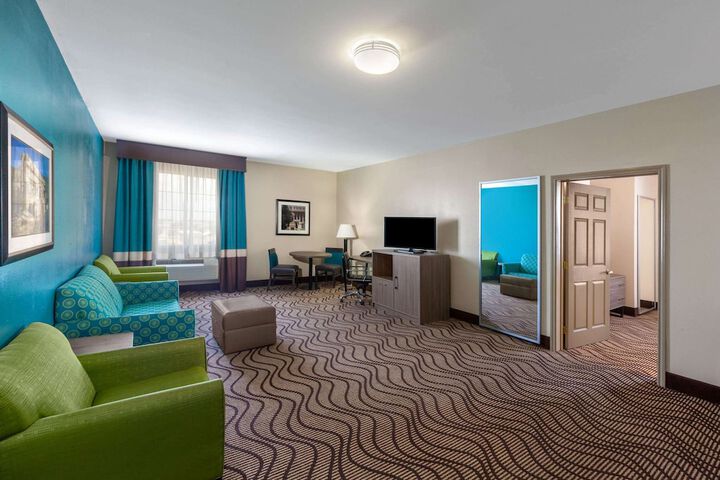 Room 19 of 31