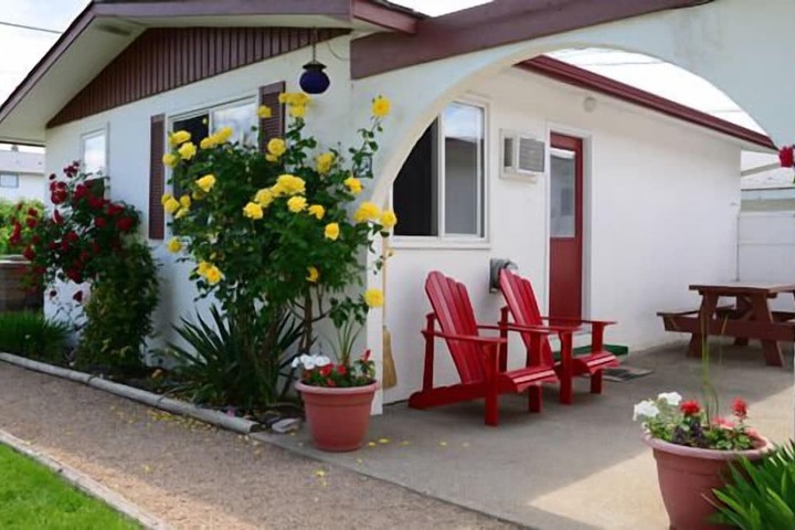 Sandy Beach Suites