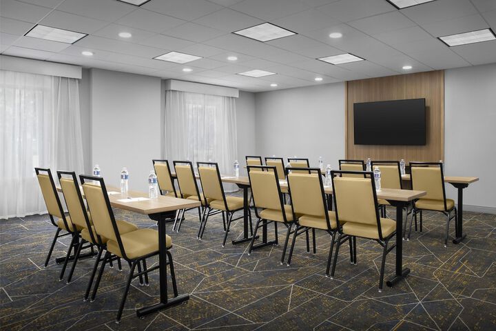 Hampton Inn & Suites Laurel MS