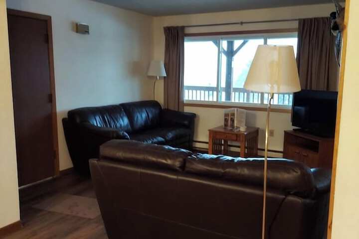 Lakeview Lodge