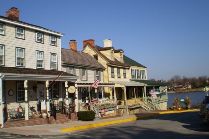Inn at the Canal Bed & Breakfast