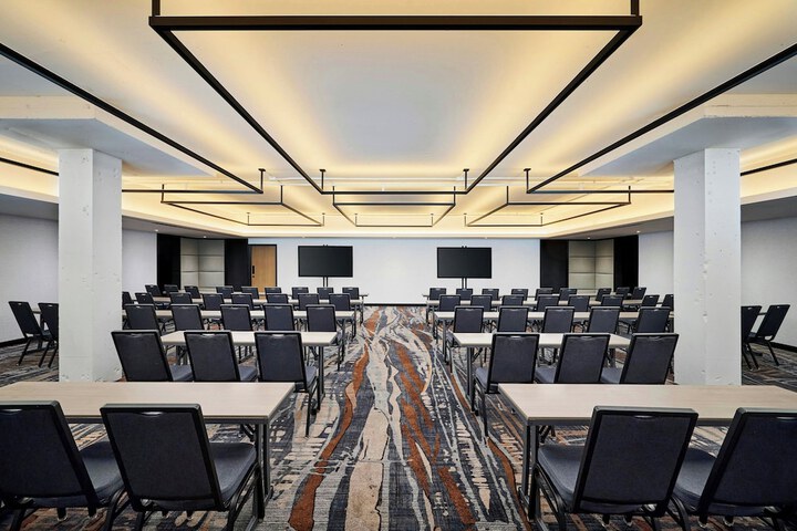 Sheraton Laval Hotel