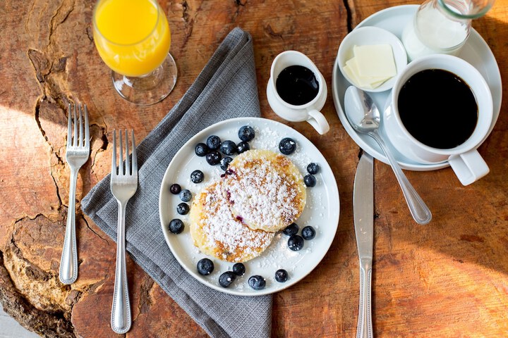 Breakfast/Coffee Service 29 of 42