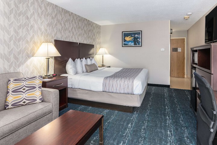 Room 13 of 24