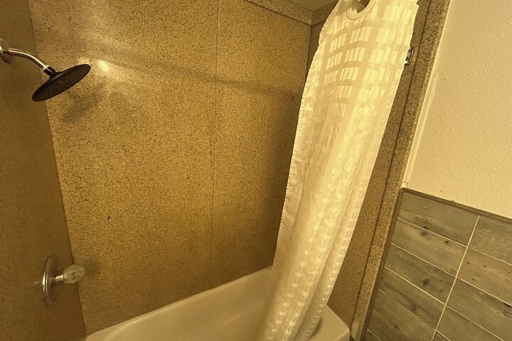 Room 49 of 65