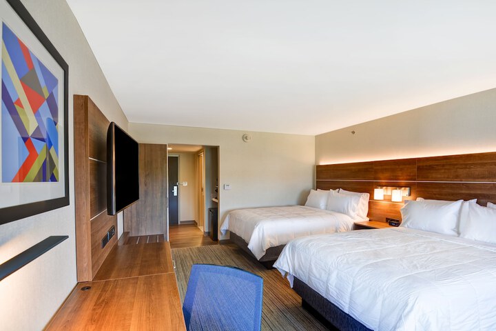 Room 65 of 96