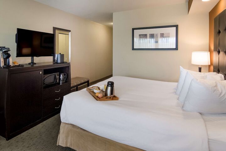 Room 21 of 39