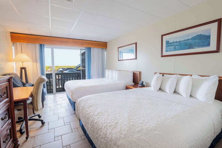 Room 200 of 317