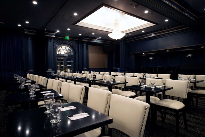 The Roslyn Tapestry Collection by Hilton