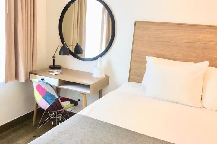 Room 17 of 24