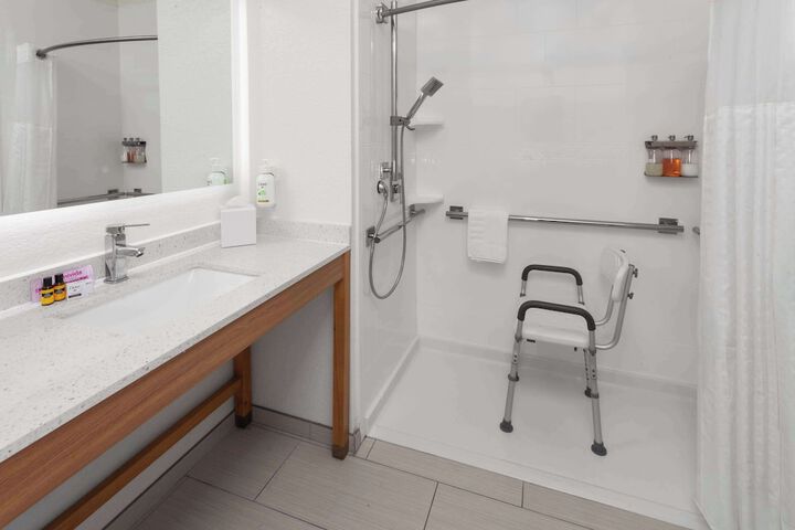 La Quinta Inn & Suites by Wyndham Coralville Iowa City