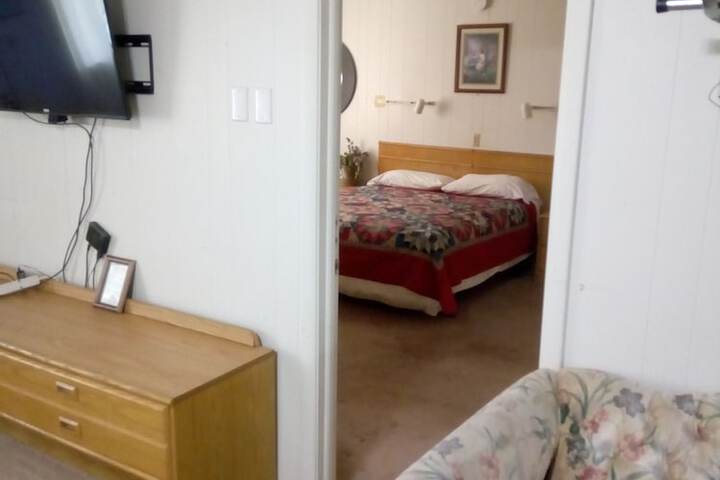 Room 22 of 37