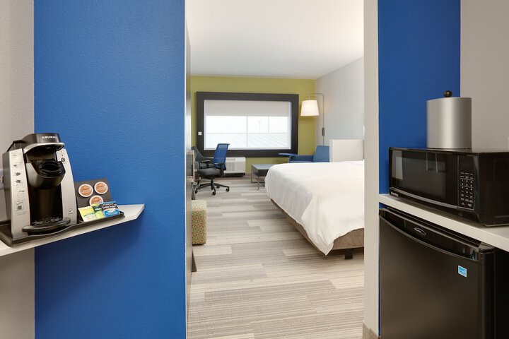 Holiday Inn Express Kermit by IHG