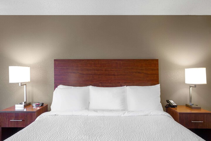 Room 7 of 22